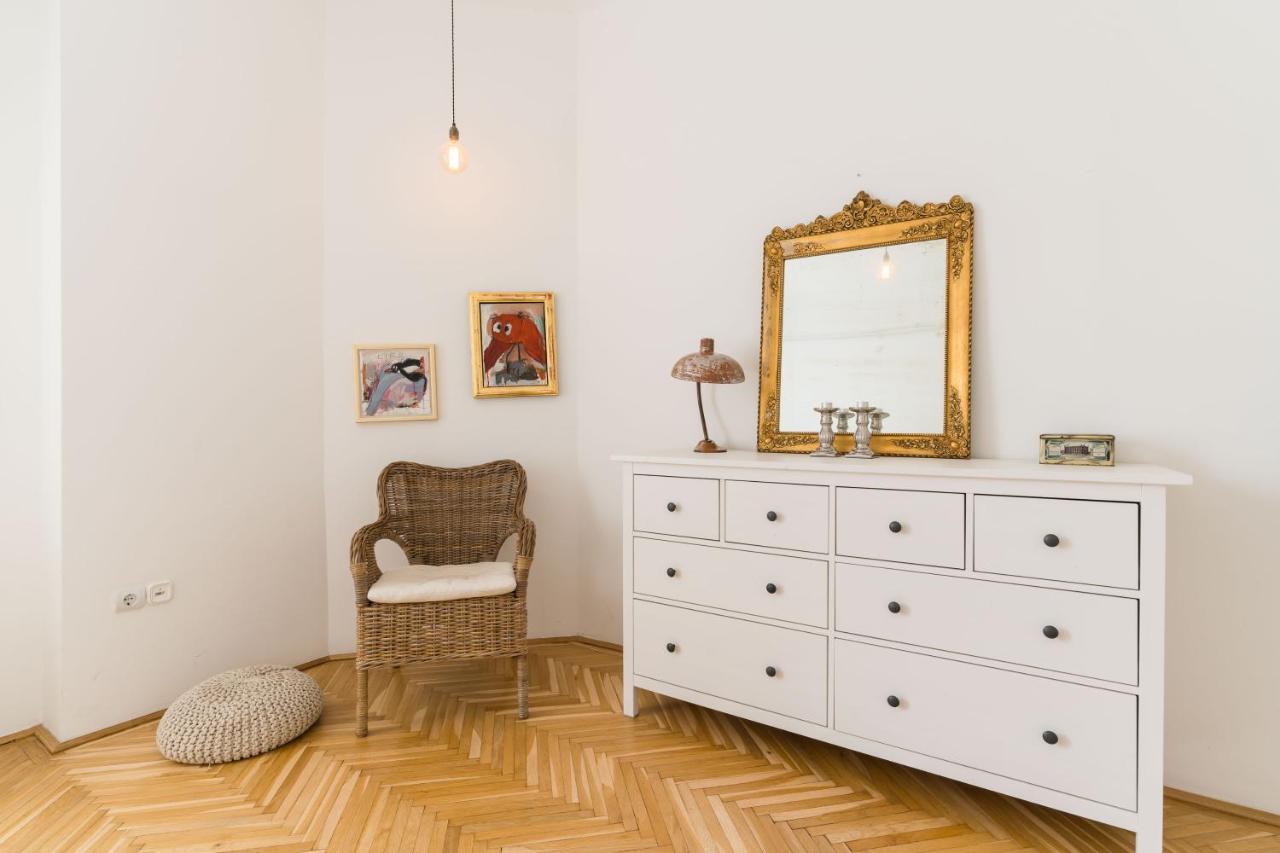 Klauzal Apartment W/3 Bedrooms, French Balcony บูดาเปสต์ ภายนอก รูปภาพ