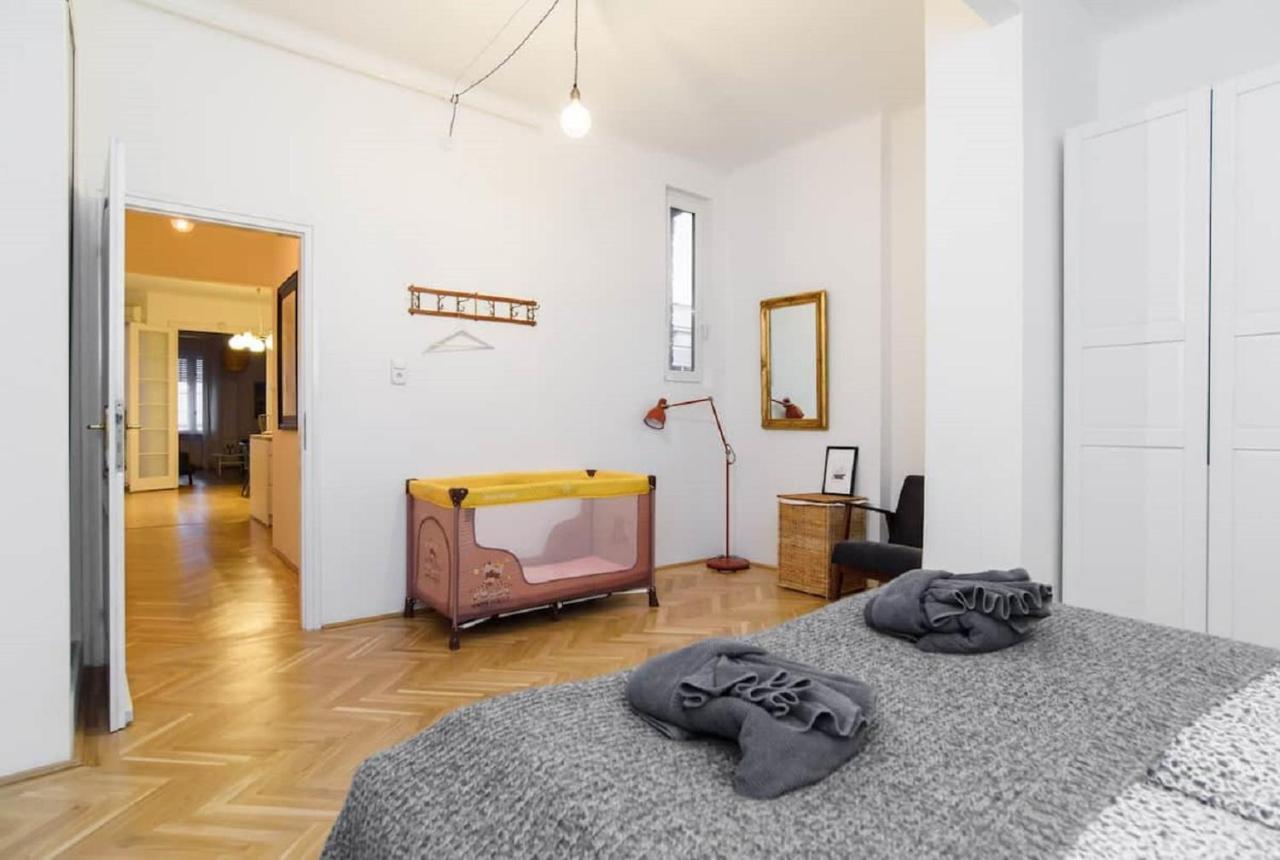 Klauzal Apartment W/3 Bedrooms, French Balcony บูดาเปสต์ ภายนอก รูปภาพ